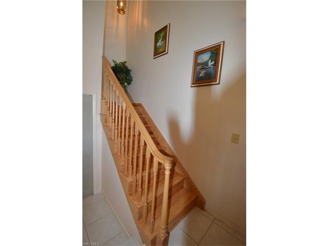 621 SE 12th AVE, Cape Coral, FL 33990