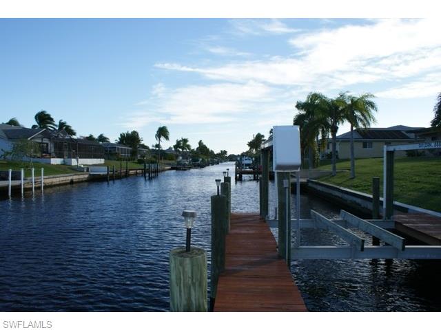 1221 SE 21st LN, Cape Coral, FL 33990