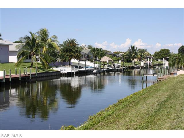 1423 SE 14th ST, Cape Coral, FL 33990