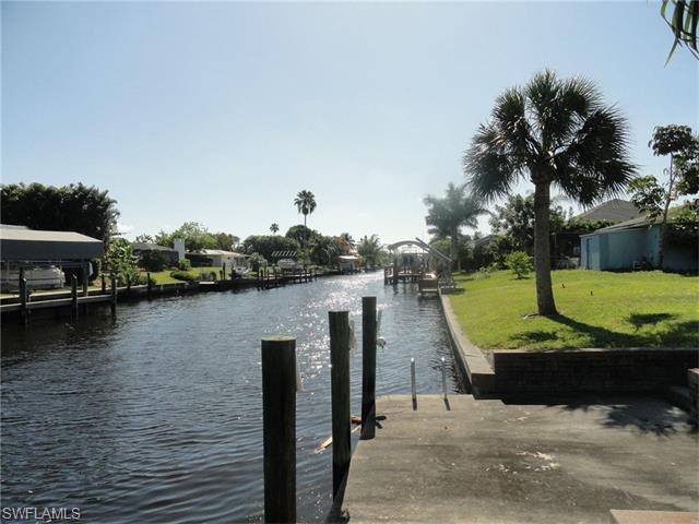 2123 SE 16th ST, Cape Coral, FL 33990