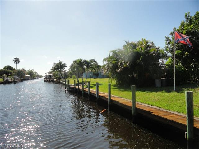 2123 SE 16th ST, Cape Coral, FL 33990