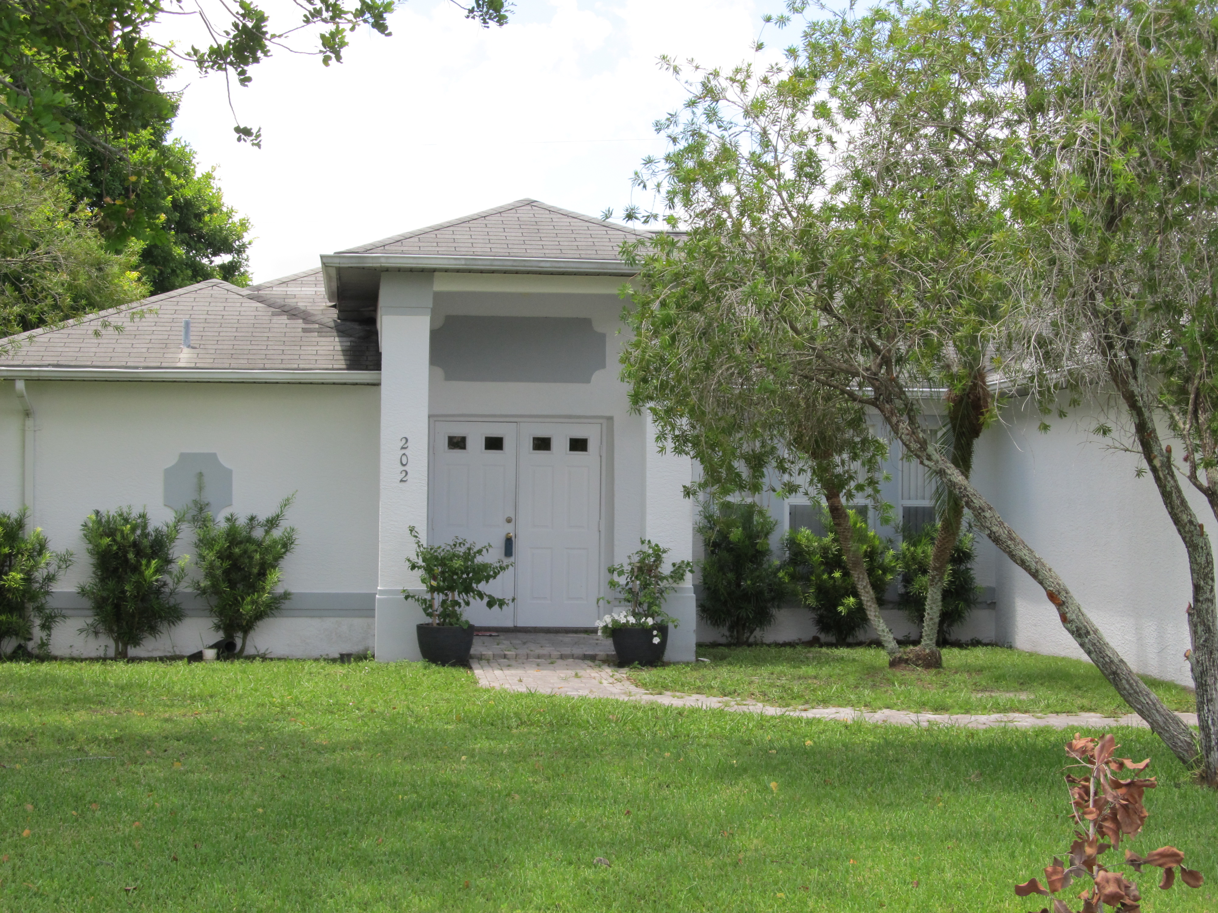202 SE 19th St, Cape Coral, FL 33990