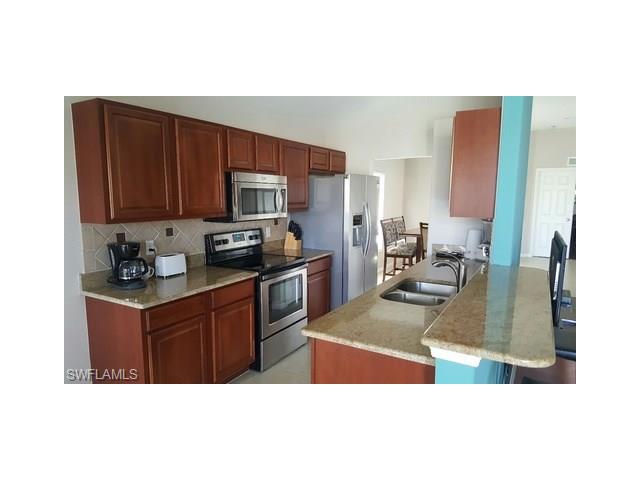 2475 Woodbourne PL, Cape Coral, FL 33991
