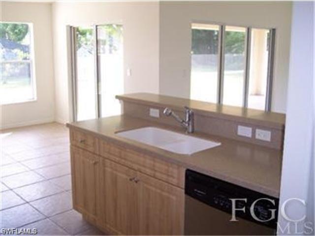 1214 SW 14th ST, Cape Coral, FL 33991