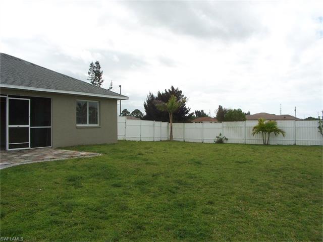 8 SW 25th PL, Cape Coral, FL 33991