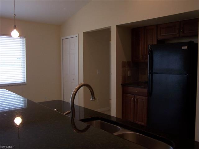 8 SW 25th PL, Cape Coral, FL 33991