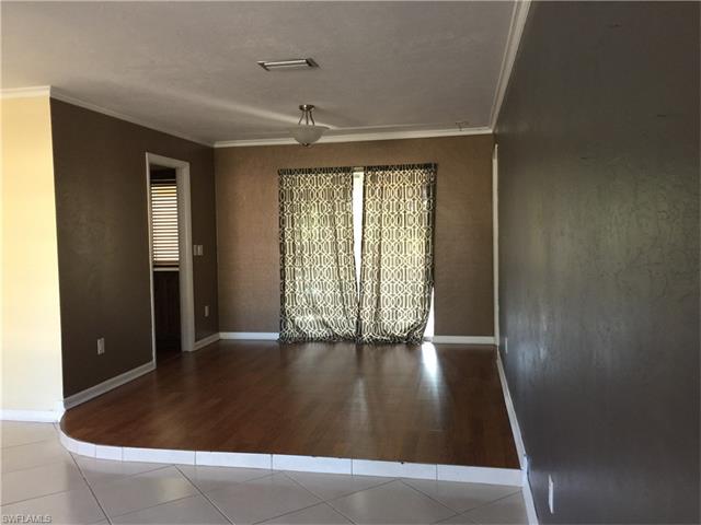 2023 SW 15th AVE, Cape Coral, FL 33991