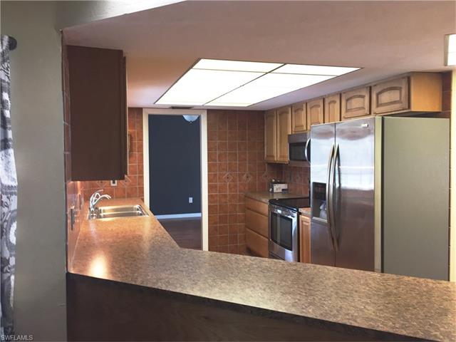 2023 SW 15th AVE, Cape Coral, FL 33991