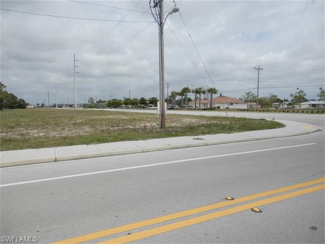 1820 SW Santa Barbara BLVD, Cape Coral, FL 33991