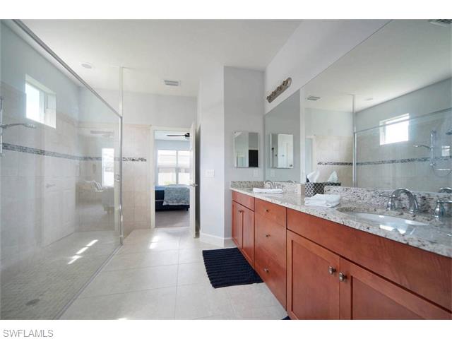 2772 Lambay CT, Cape Coral, FL 33991