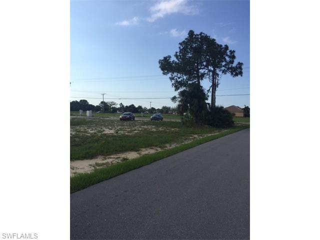 937 SW 8th PL, Cape Coral, FL 33991