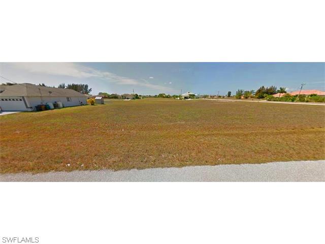 10 SW 34th AVE, Cape Coral, FL 33991