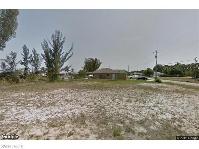 1935 SW 8th CT, Cape Coral, FL 33991