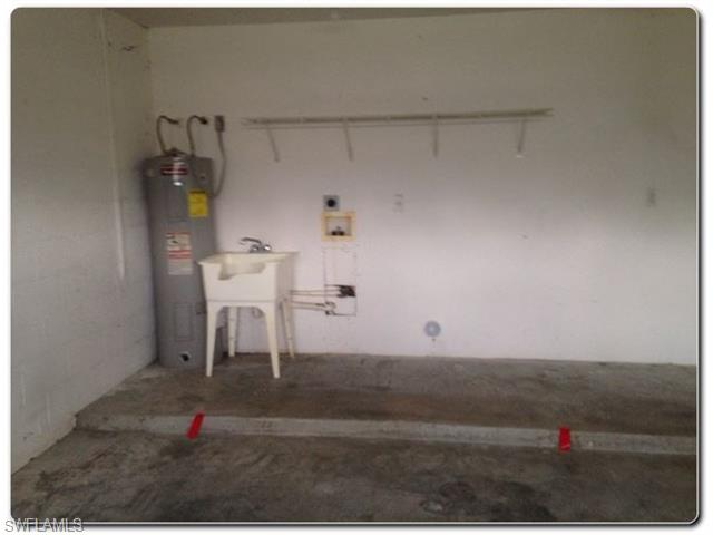 1306 SW 11th ST, Cape Coral, FL 33991