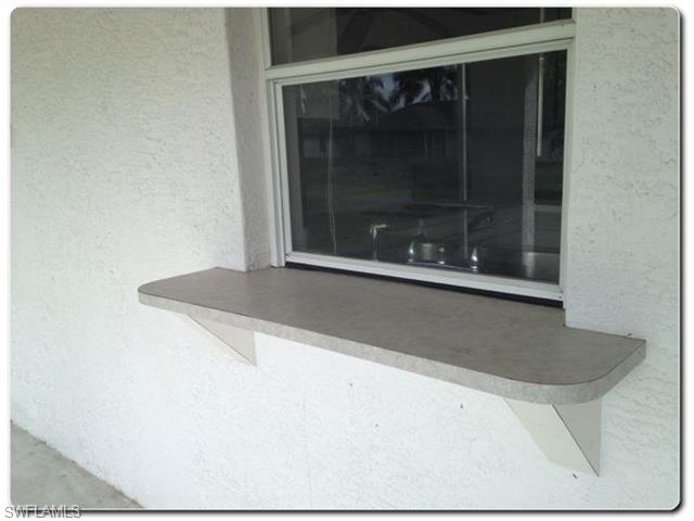 1306 SW 11th ST, Cape Coral, FL 33991