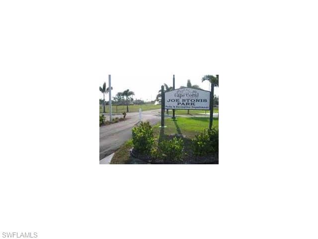 3437 SW 2nd LN, Cape Coral, FL 33991