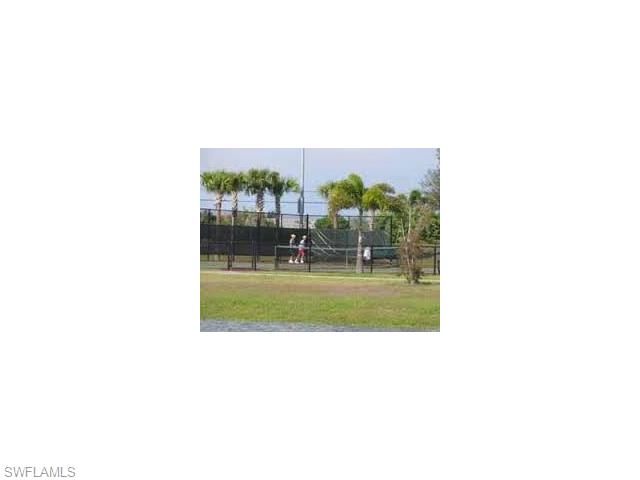 3437 SW 2nd LN, Cape Coral, FL 33991