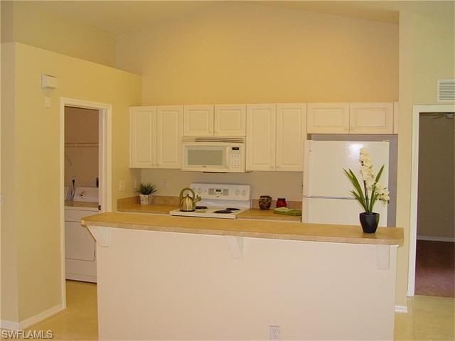 950 SW 15th PL, Cape Coral, FL 33991