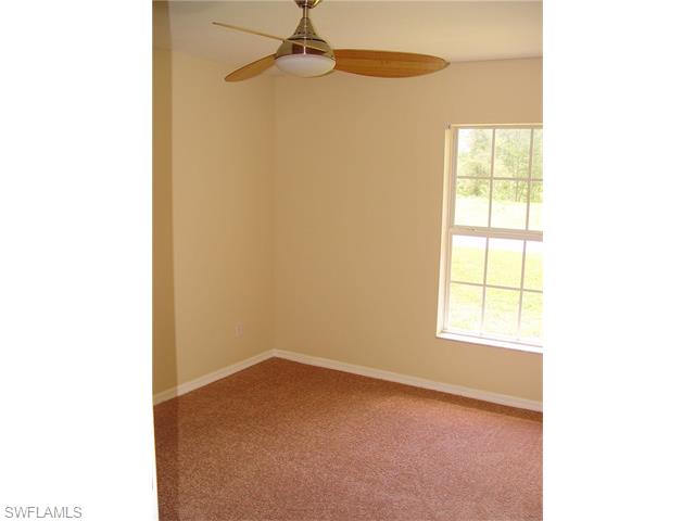 950 SW 15th PL, Cape Coral, FL 33991