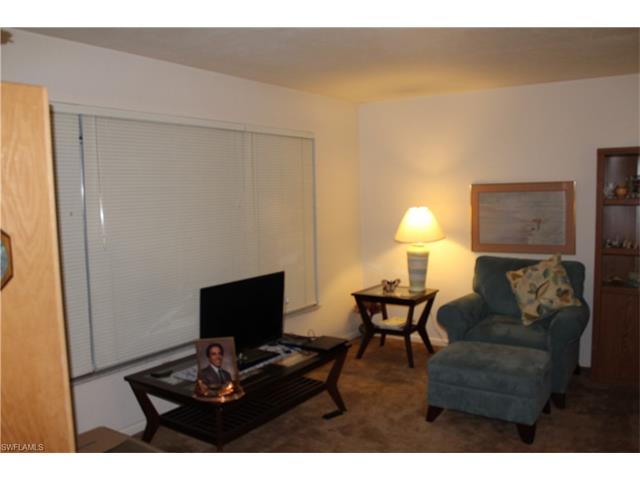 1305 SW 21st TER, Cape Coral, FL 33991