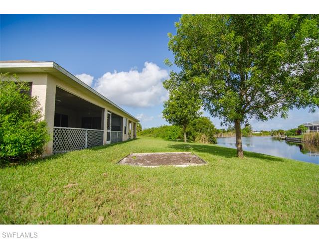2909 NW 3rd TER, Cape Coral, FL 33993