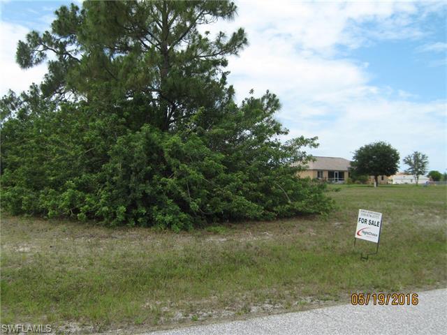 1812 NW 13th TER, Cape Coral, FL 33993