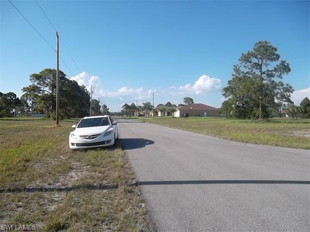 2710 NW 27th PL, Cape Coral, FL 33993