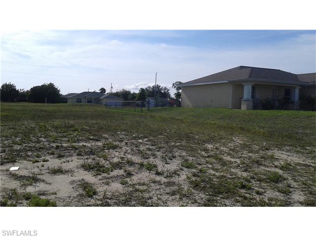 2612 NW 2nd PL, Cape Coral, FL 33993