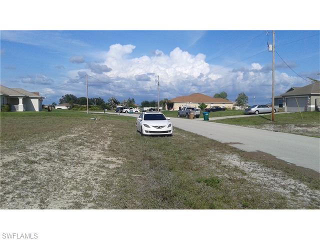 655 NW 29th TER, Cape Coral, FL 33993
