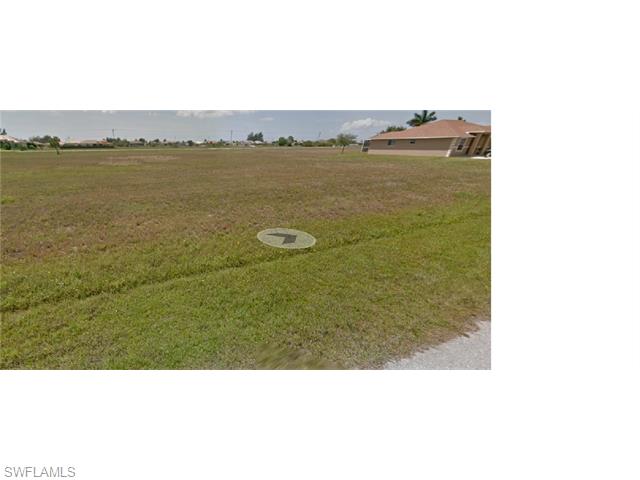 300 NW 31st PL, Cape Coral, FL 33993