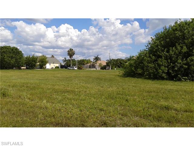 2828 NW 4th TER, Cape Coral, FL 33993