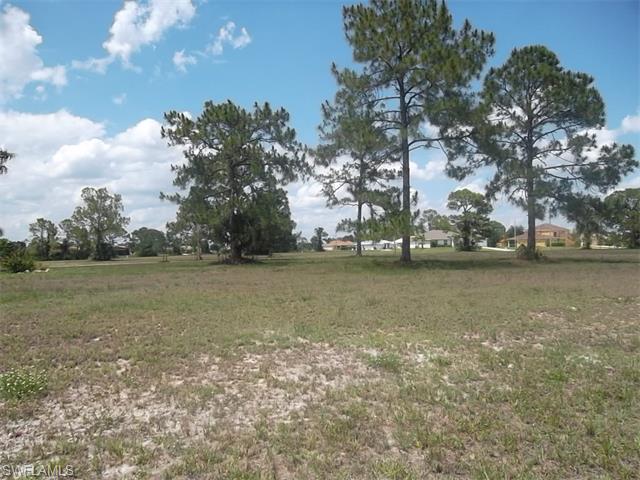 2719 NW 20th TER, Cape Coral, FL 33993