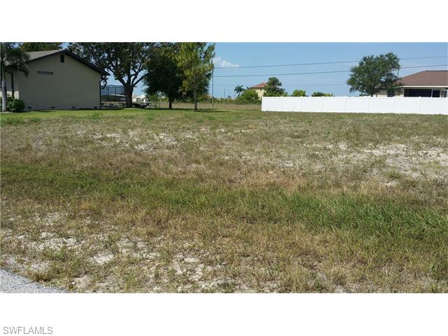 1814 NW 8th PL, Cape Coral, FL 33993