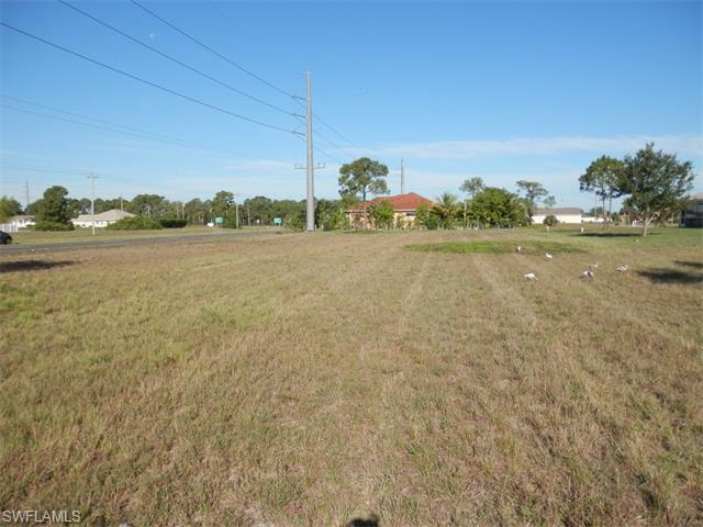 2231 Kismet PKY W, Cape Coral, FL 33993