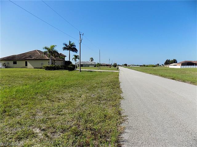 1817 NW 36th PL, Cape Coral, FL 33993