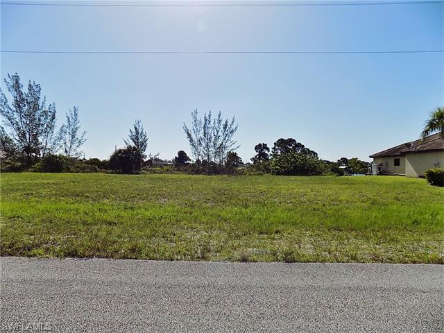 1813 NW 36th PL, Cape Coral, FL 33993