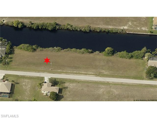 706 NW 37th PL, Cape Coral, FL 33993