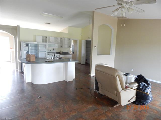 2248 NW 5th TER, Cape Coral, FL 33993