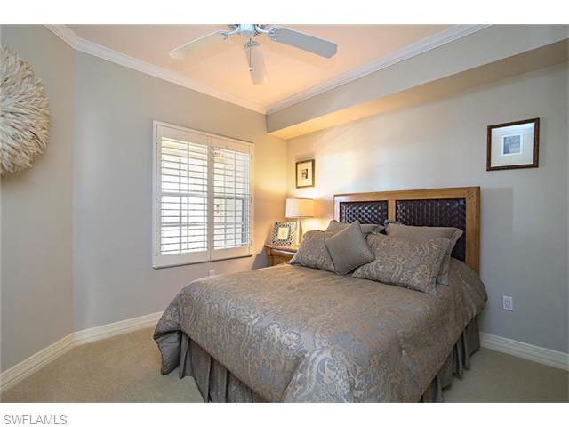 410 Bayfront PL, Naples, FL 34102