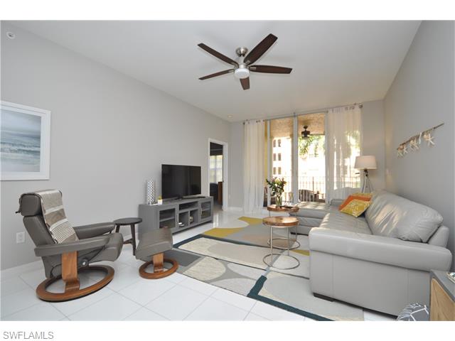 401 Bayfront PL, Naples, FL 34102