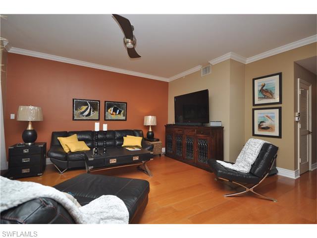 401 Bayfront PL, Naples, FL 34102