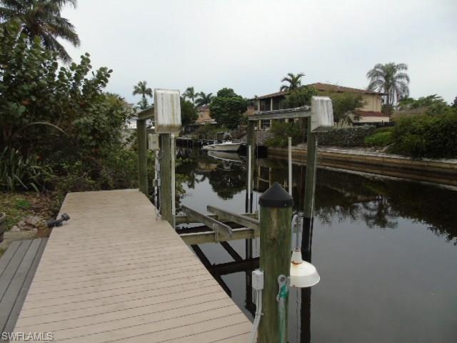 1120 Sandpiper ST, Naples, FL 34102