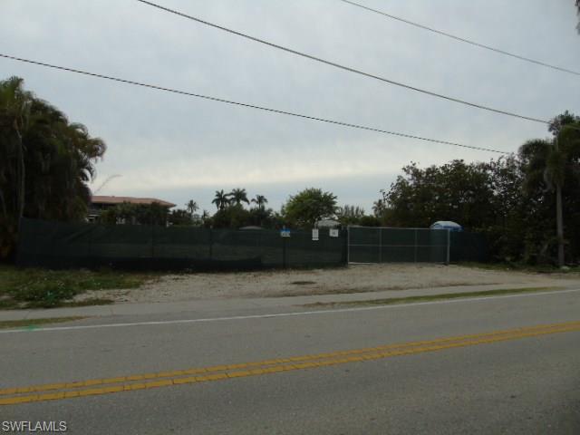 1120 Sandpiper ST, Naples, FL 34102