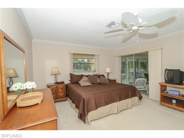 4126 Belair LN, Naples, FL 34103
