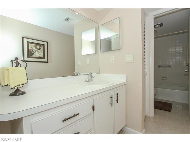 4126 Belair LN, Naples, FL 34103
