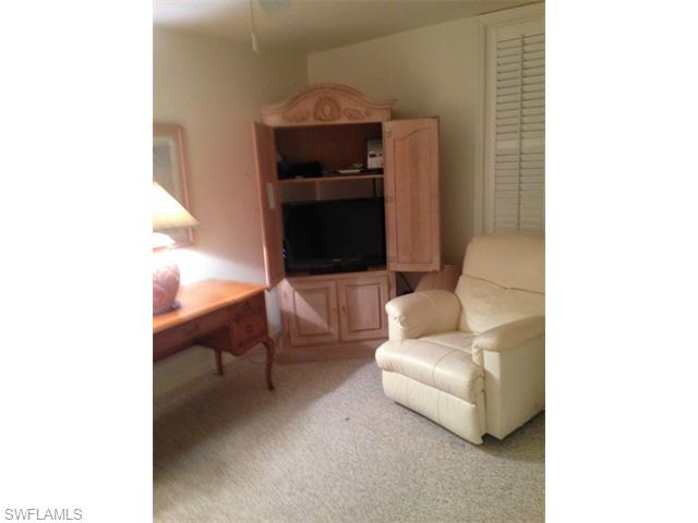3634 Belair LN, Naples, FL 34103