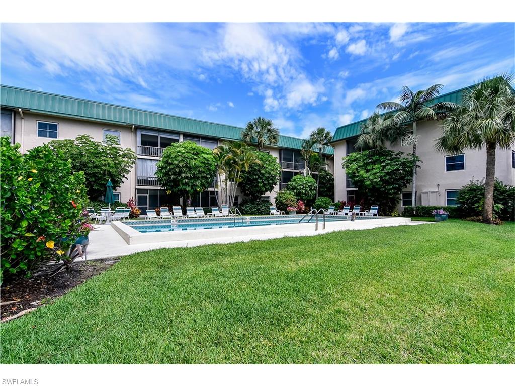 3030 Binnacle Dr, Naples, FL 34103