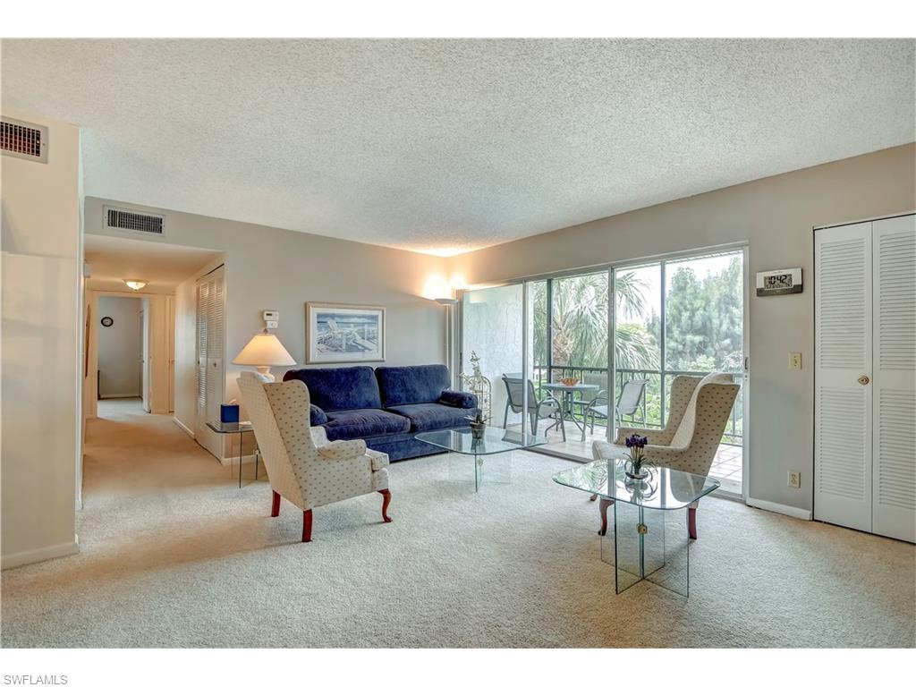 3030 Binnacle Dr, Naples, FL 34103