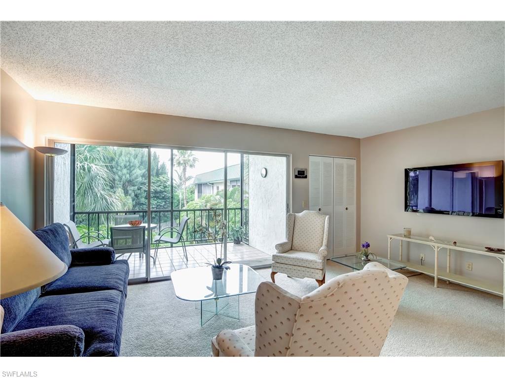 3030 Binnacle Dr, Naples, FL 34103