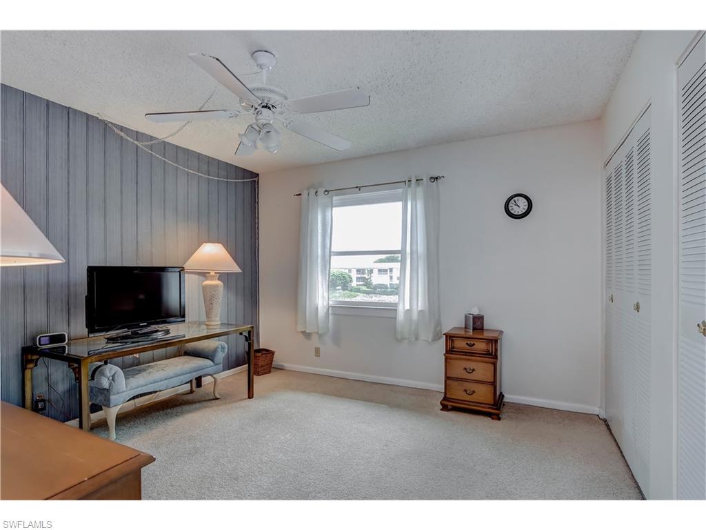 3030 Binnacle Dr, Naples, FL 34103